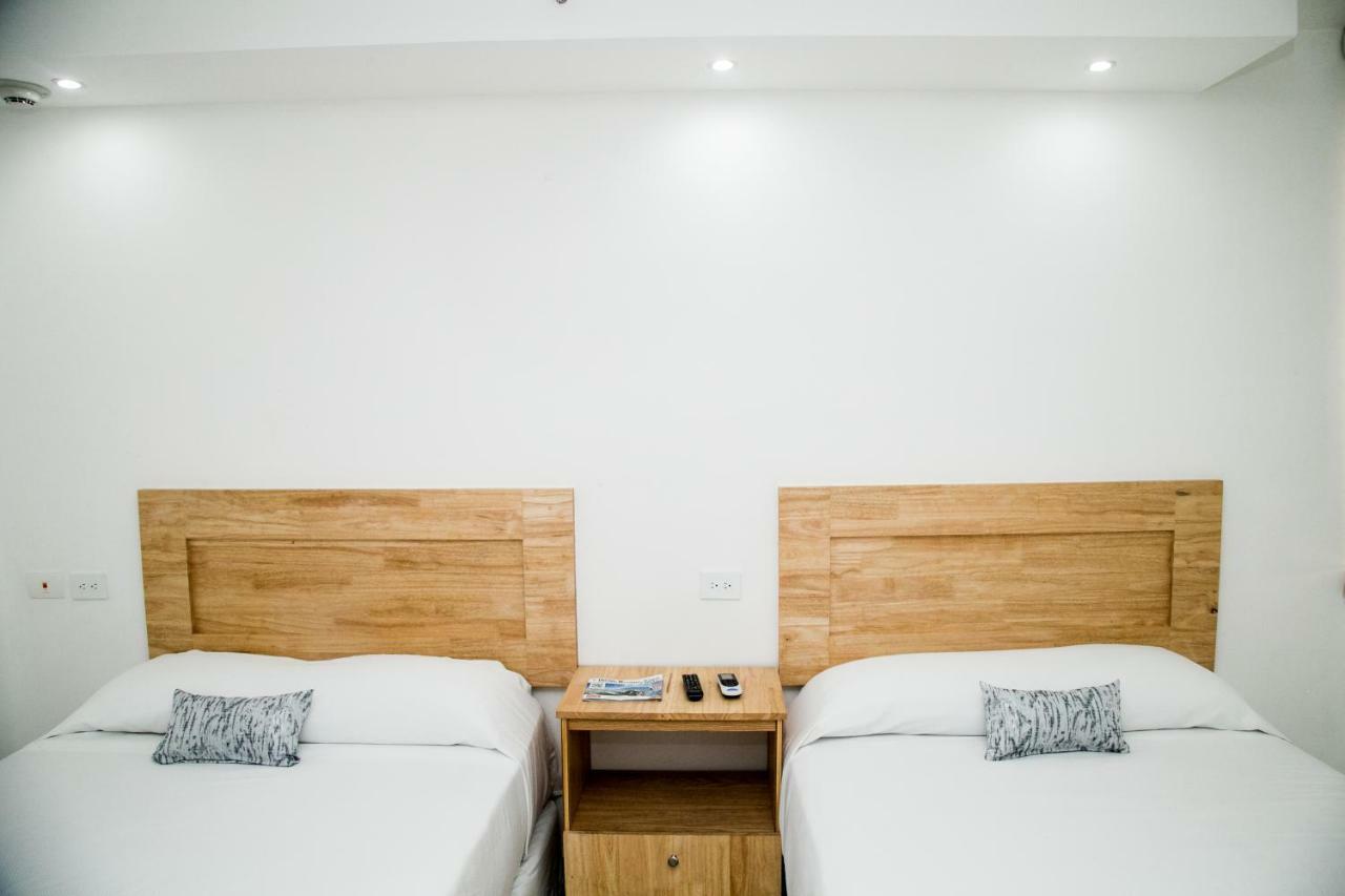 Booking 500 Monterrey Exterior foto