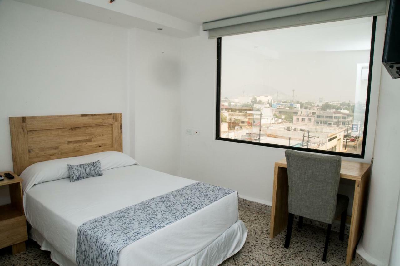Booking 500 Monterrey Exterior foto