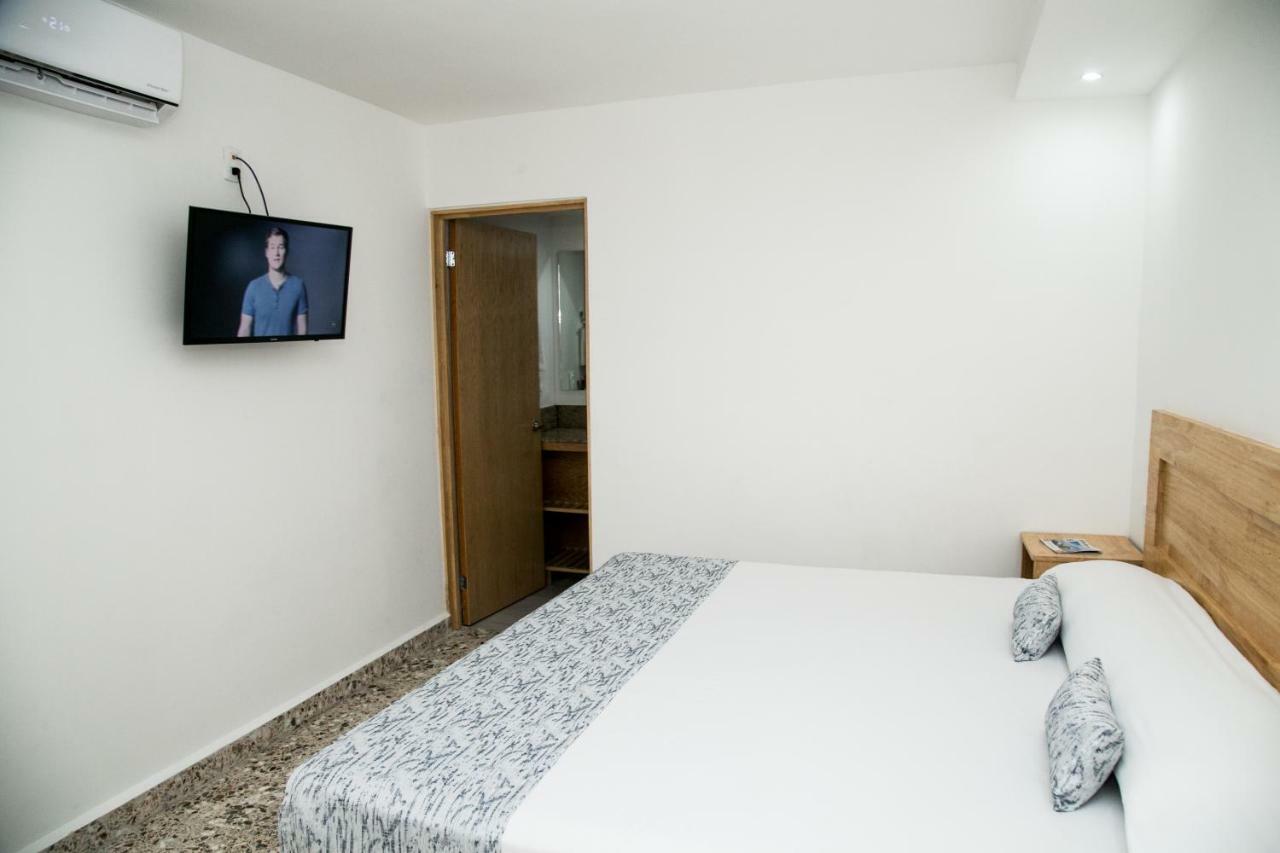 Booking 500 Monterrey Exterior foto