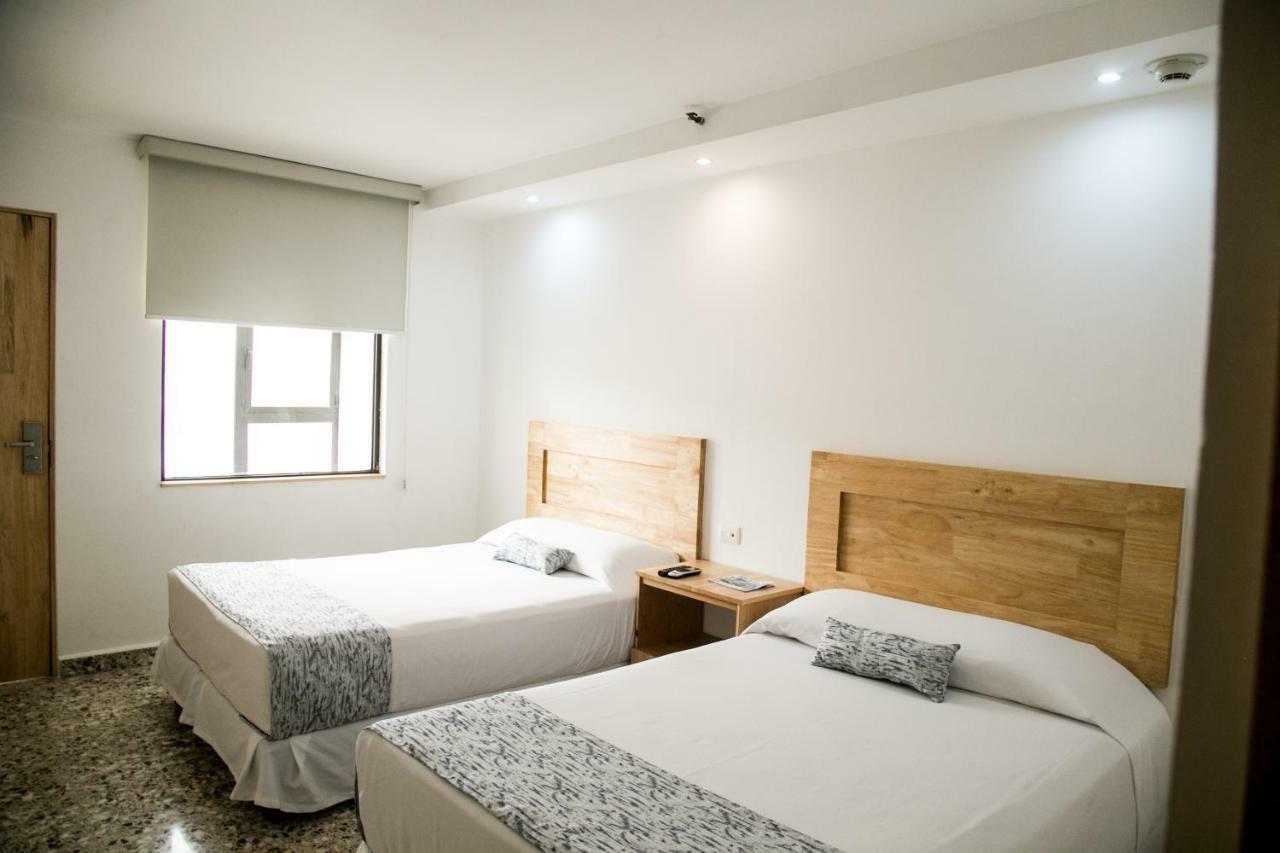 Booking 500 Monterrey Exterior foto