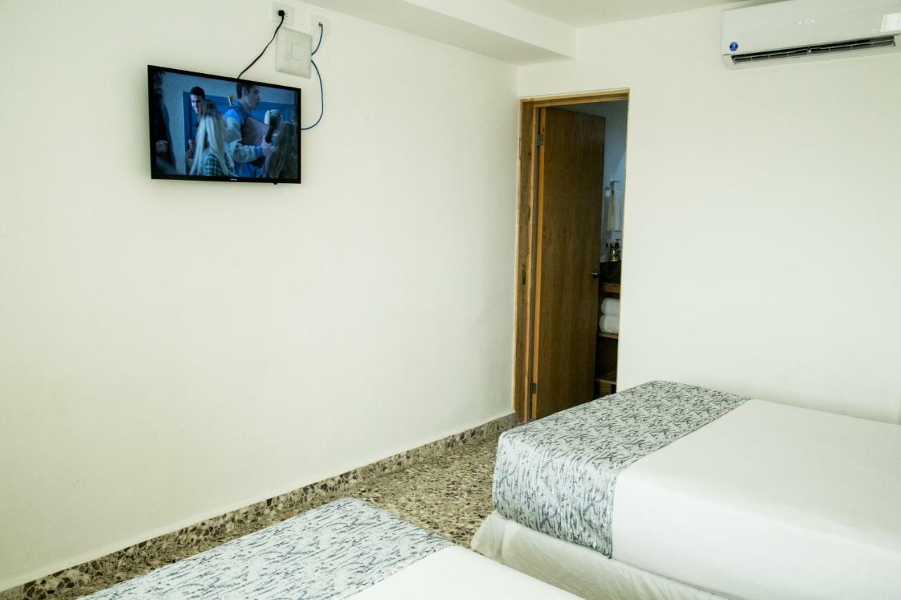 Booking 500 Monterrey Exterior foto