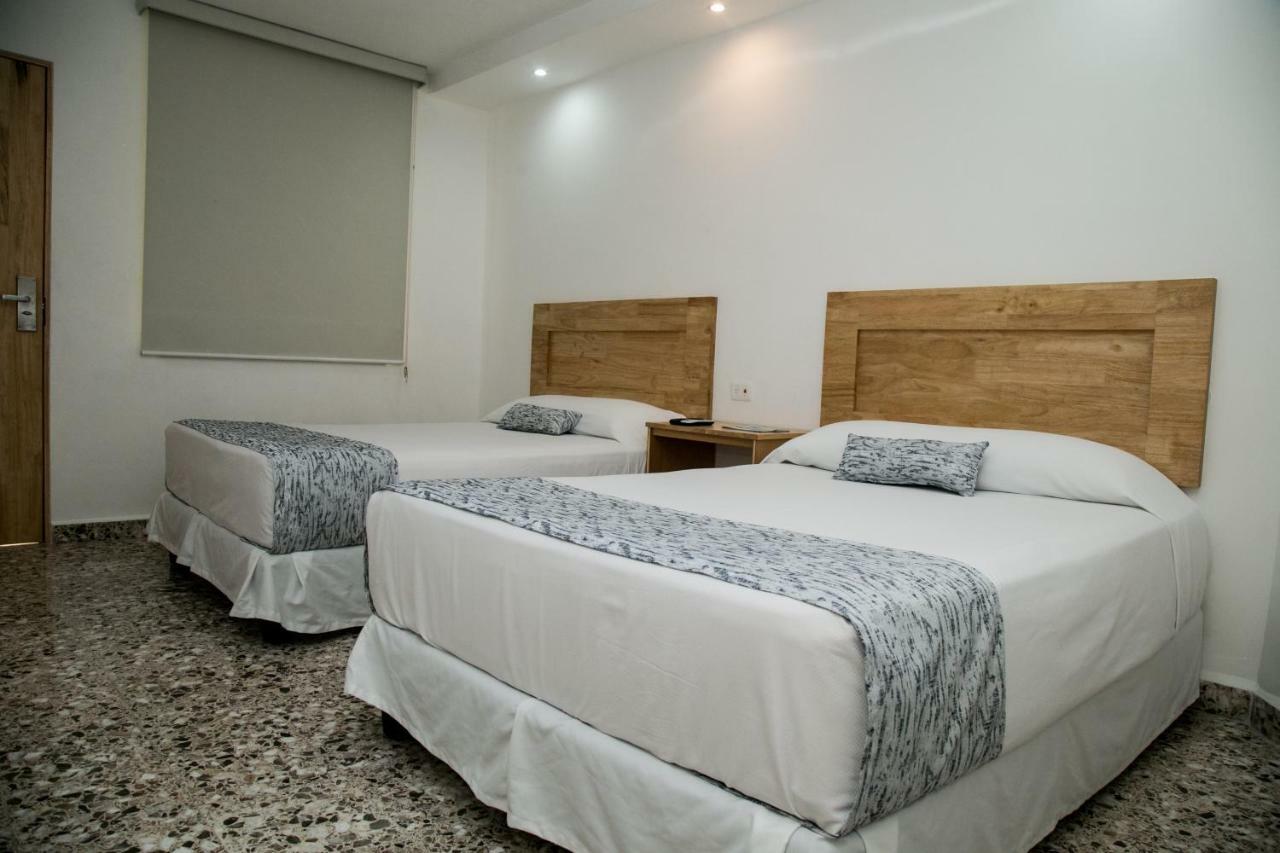 Booking 500 Monterrey Exterior foto