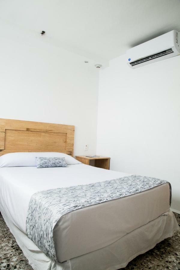 Booking 500 Monterrey Exterior foto