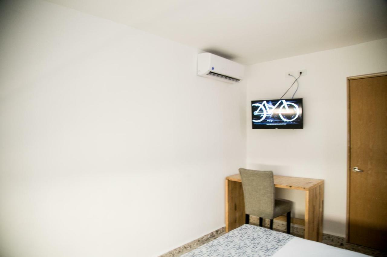 Booking 500 Monterrey Exterior foto