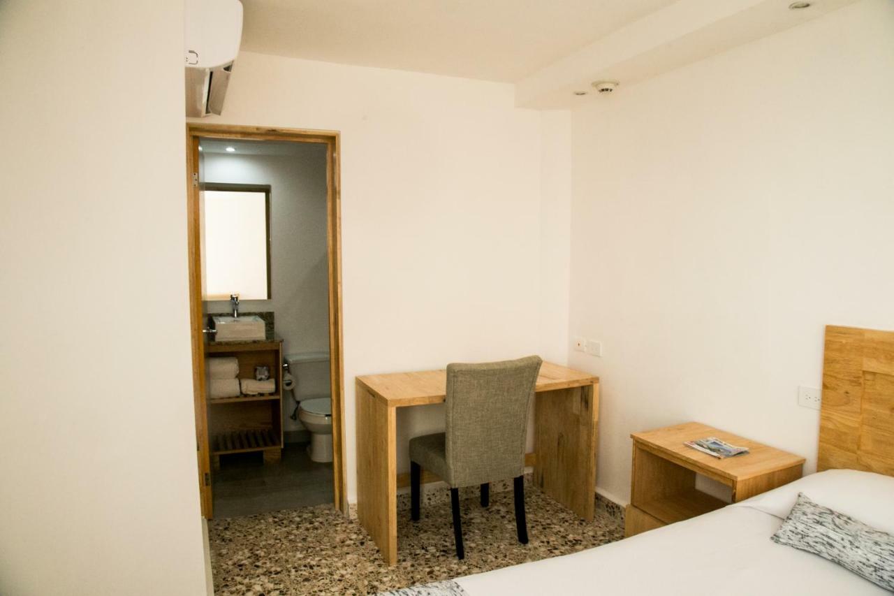 Booking 500 Monterrey Exterior foto